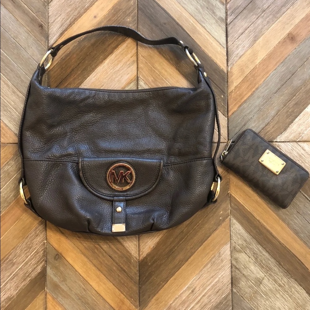 Michael Kors purse w wallet